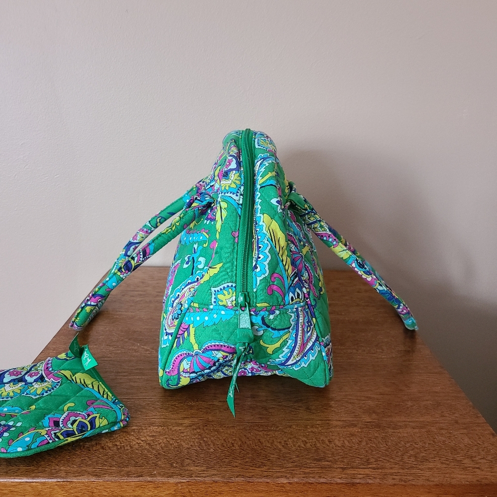 Vera Bradley Emerald Paisley bowler bag with matching mini clutch,NWOT, - Picture 5 of 10
